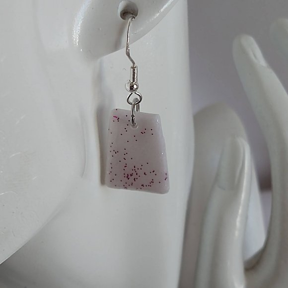 Handmade white polymer clay earrings. Boucles d'oreilles fait à la main - Picture 6 of 7